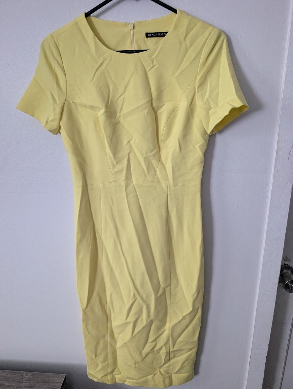 Black Halo Jodee Sheath Pastel Yellow Short Sleeve Pencil Skirt Dress Size 2